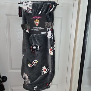 Ed Hardy Charcoal Plush Throw with Iconic Print 60×70